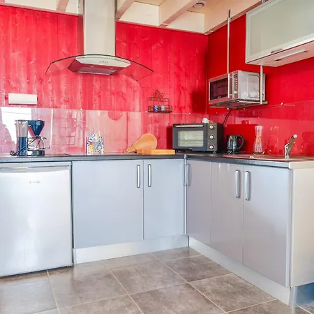 Charmante Maisonnette Proche Chenal - 5 Personnes Holiday home